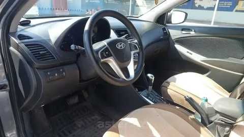 Hyundai Accent 2012 года