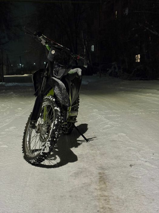 Продам Zumavv s6