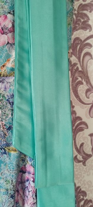 Продам вечерние платья