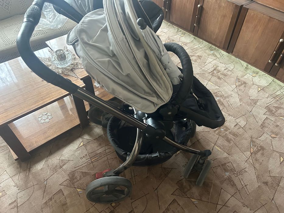 Количка mothercare и столче за кола за новородено