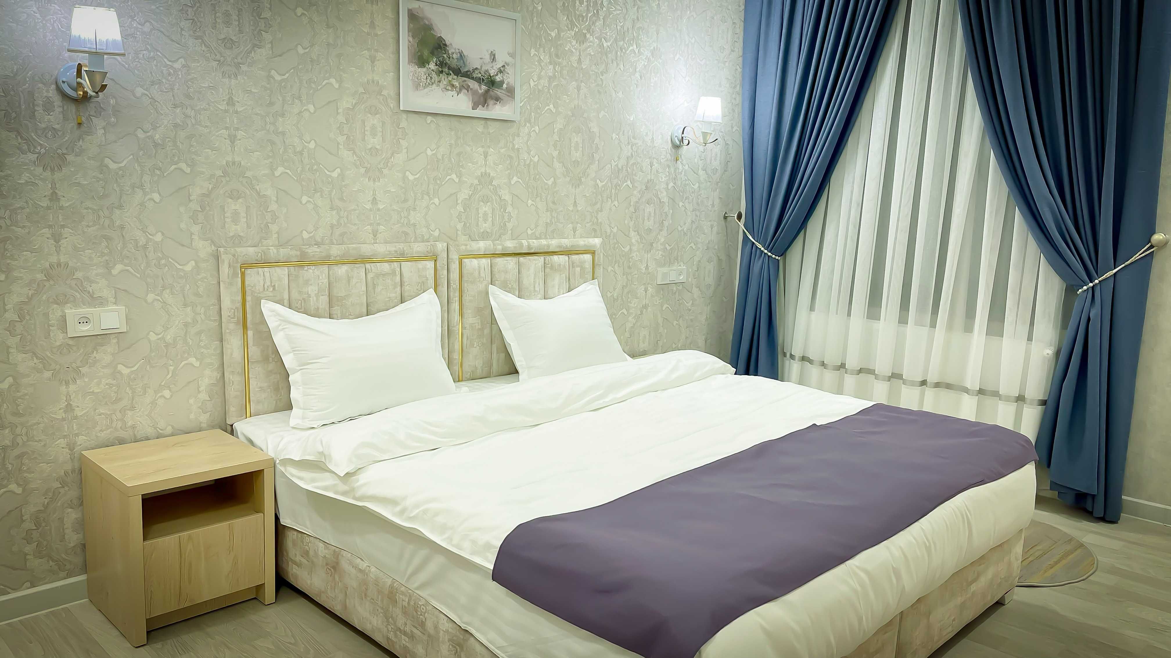 Гостиницы сум. Мармарис Ташкент. Marmaris Hotel Tashkent. International Hotel Tashkent. Mehmonxona xodimi