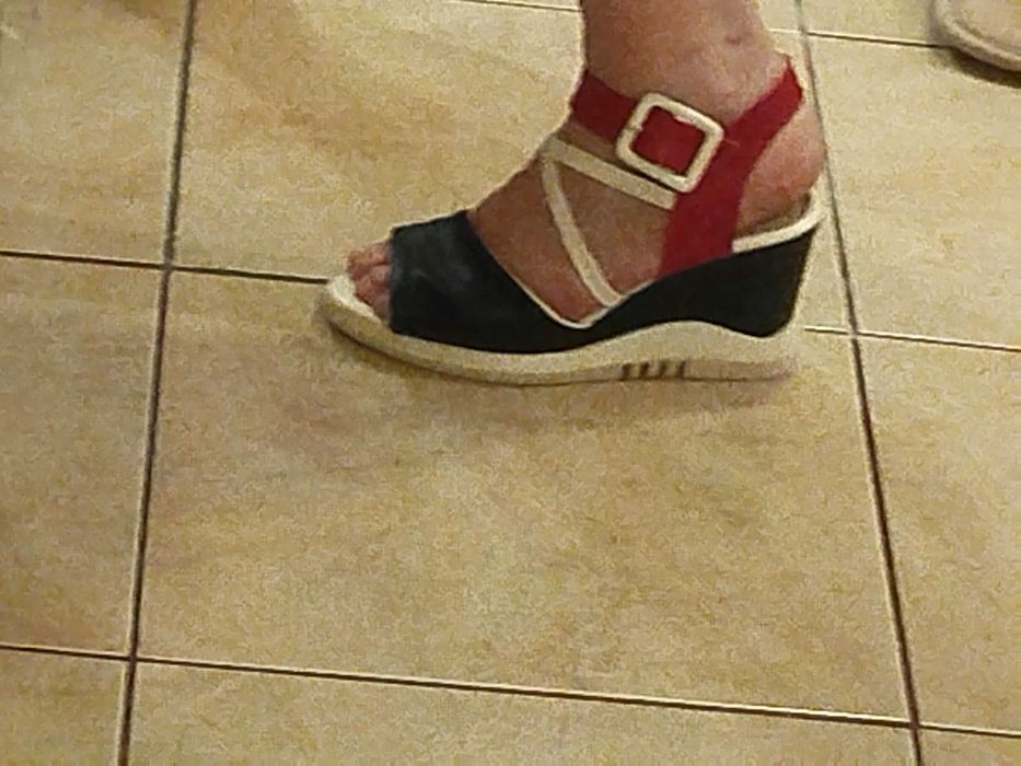 Tommy Hilfiger, sandale 37 și poșetă elegante și confortabile