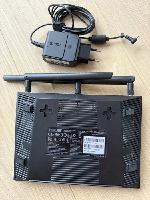 Router Asus RT-AC66U