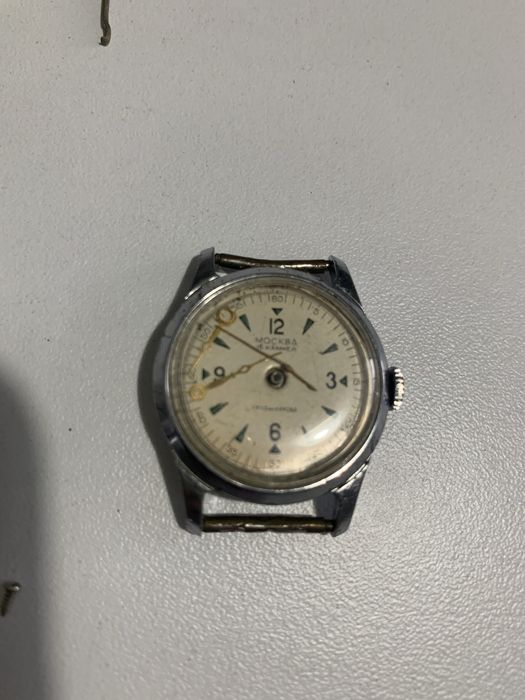 Часы на запчасти СССР цена за все