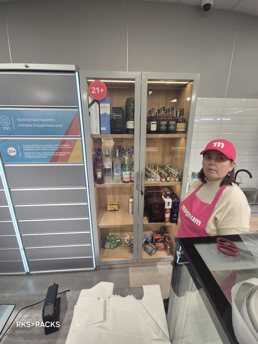 Прилавки витрина стеклянная касса остров торговый оборудование