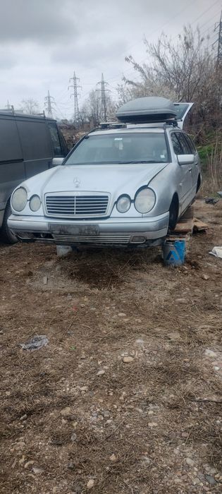 Мерцедес w210 E200 на части