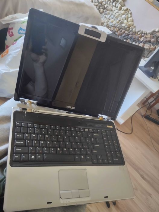 Лаптоп  Asus M51V