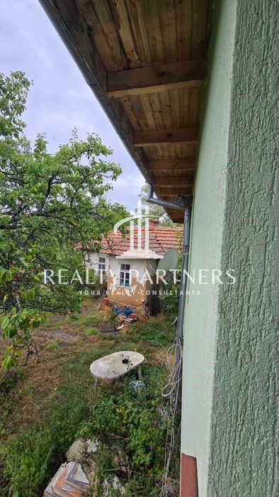 Продава се Къща в с. Кошарево, Област Перник - 63 кв.м за 1318 €/кв.м - Снимка #2