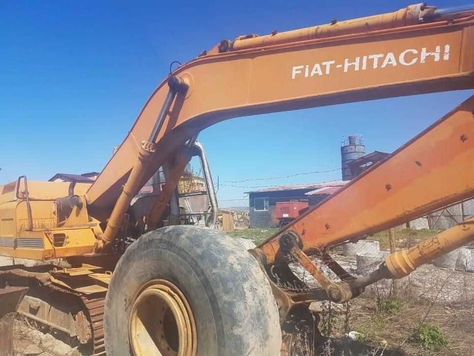 Dezmembrez excavator Fiat Hitachi 200EM -piese de schimb Fiat Hitachi