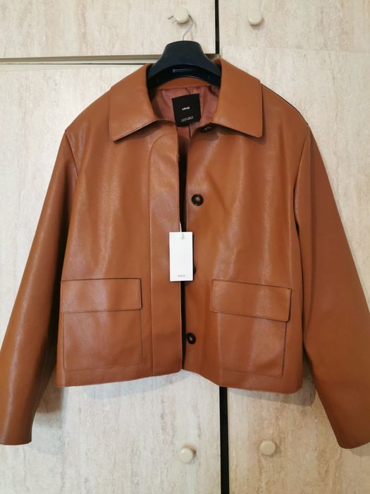 Дамско кожено яке на MANGO размер хл