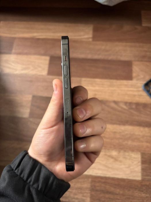 Продам айфон 13про