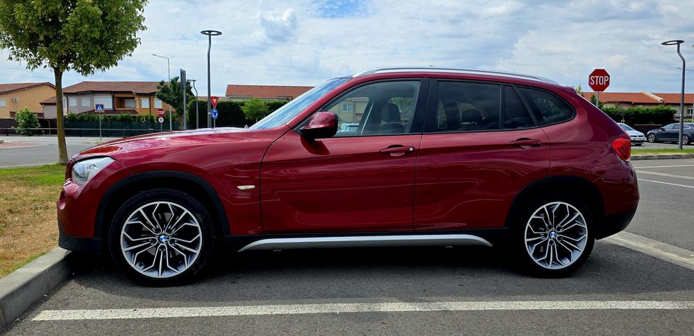 BMW X1 2011 — imagine 1
