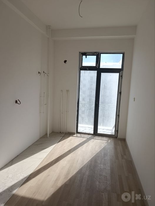 Toshkent tumani Keles 8 etaj 3 xonali uy sotiladi