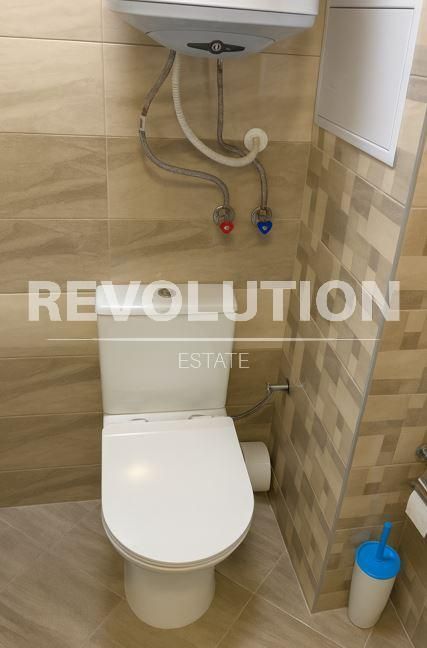 Дава се под наем Двустаен апартамент в Варна, Кайсиева градина - 60 кв.м за 418.71 € - Снимка #3