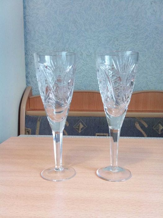 продам хрустальные фужеры