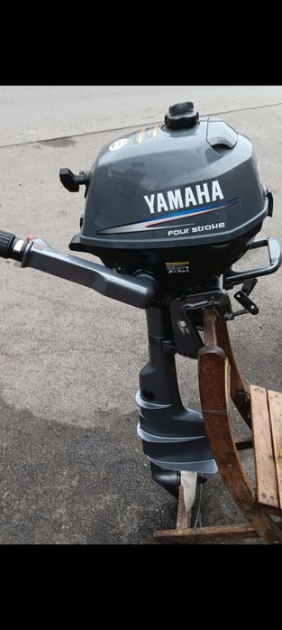 YAMAHA four stroke 2,5k.c