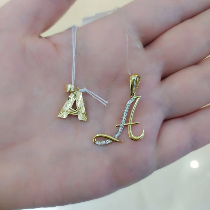 Золотой красивый кулон. Золото 585 Есть доставка.