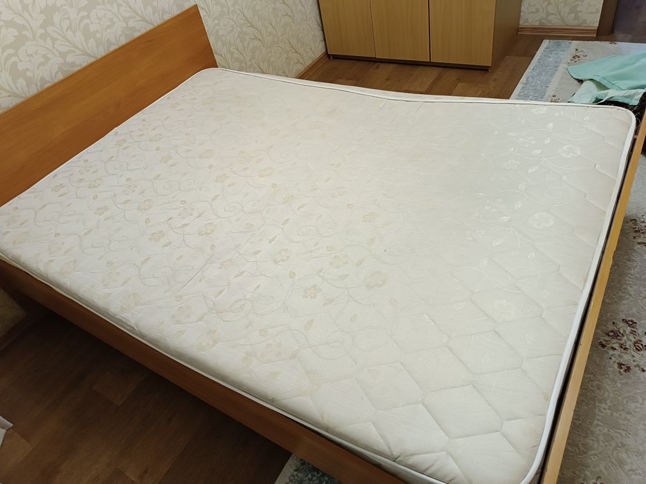 Матрац  ширина 140см