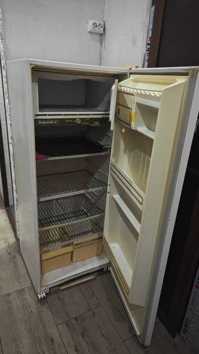 Продам холодильник Бирюса 6