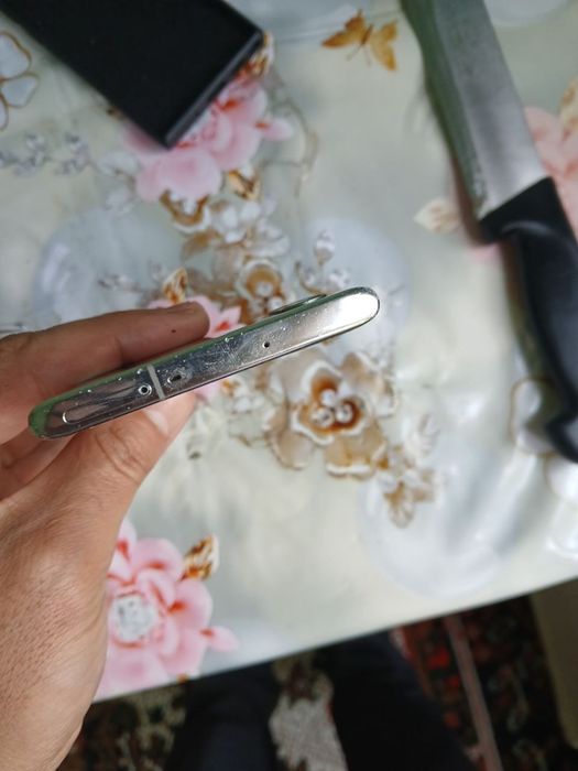 Samsung Not 10 5G sotiladi srochna