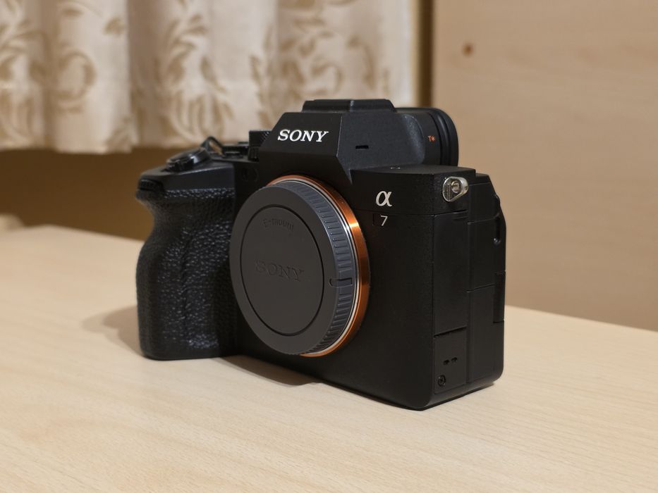 Sony A7 IV – body – stare foarte bună – proprietar unic