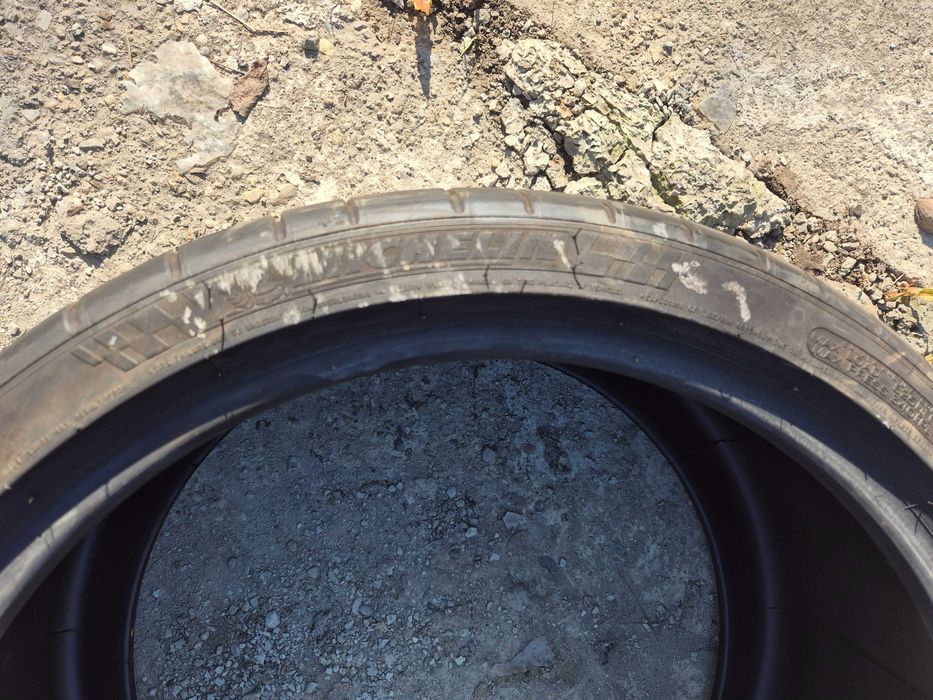 2 Anvelope de VARA - 295/30/20 - MICHELIN - APP NOI - DOT 2022