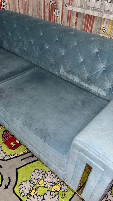 Продам диван в нормальном состоянии