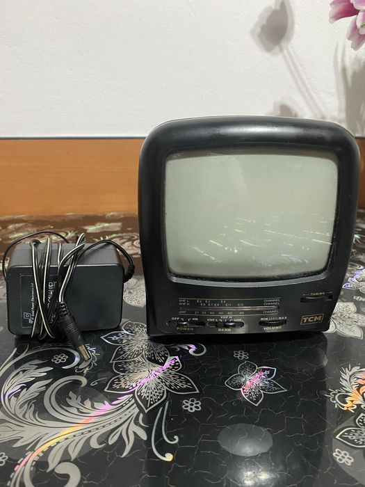 Minitv TCM alb/negru