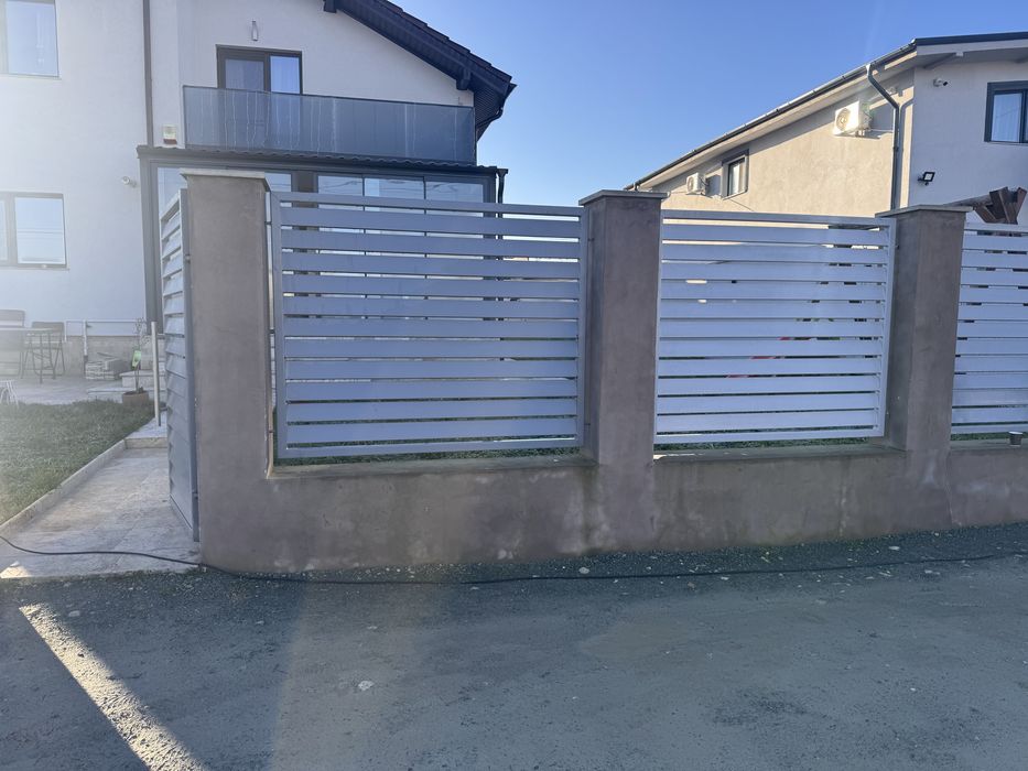 Vand 5 panouri de gard