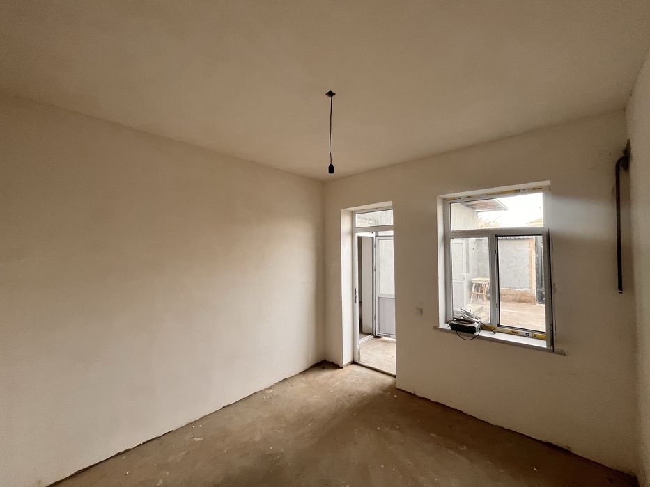 Uy sotiladi 3 xonalig