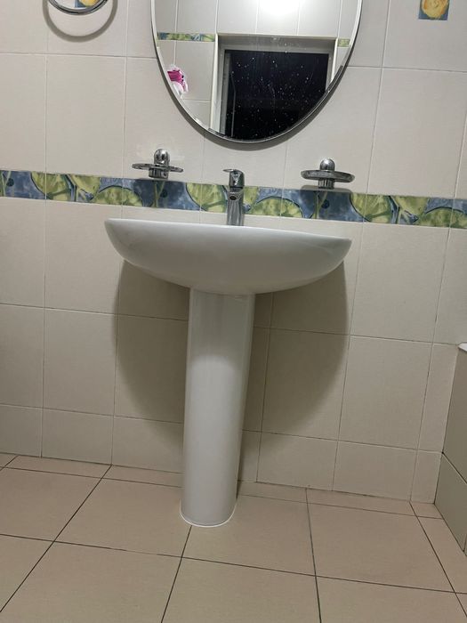 Продам раковину «тюльпан» Belavista (Испания)