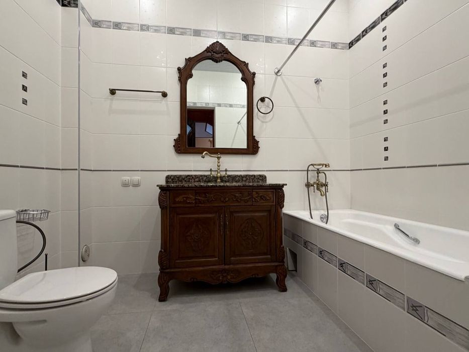 Продается Евро Дом на Центре Луначарского