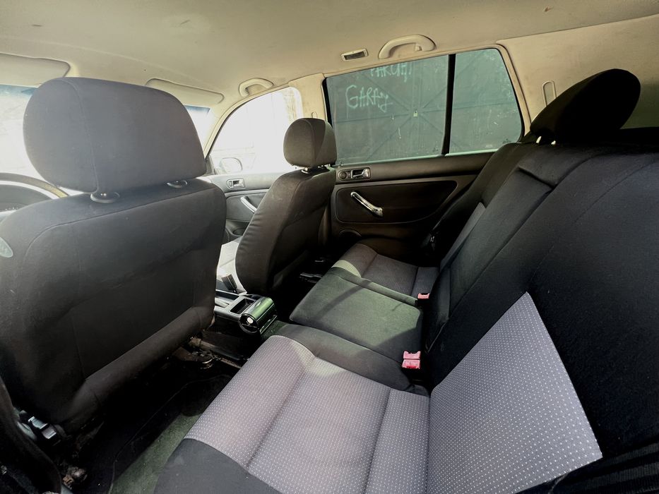 Vând Golf IV din 2003