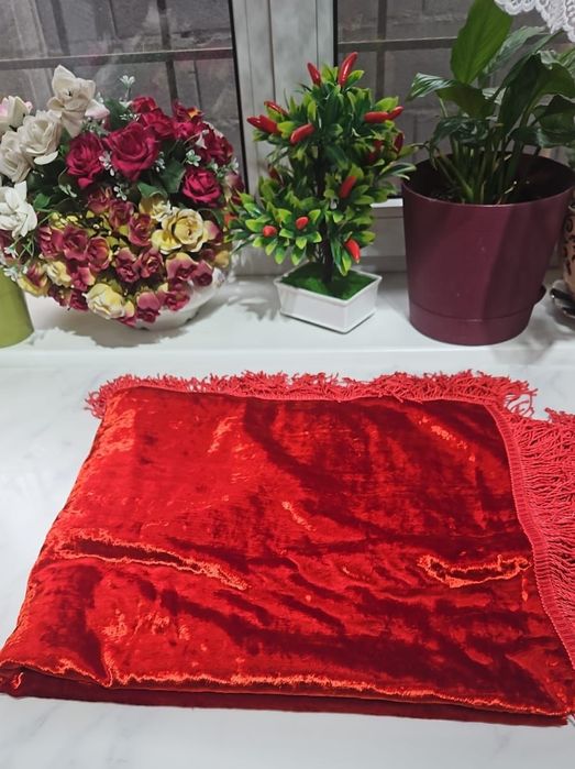 Продам скатерти ( Германия,Ссср).