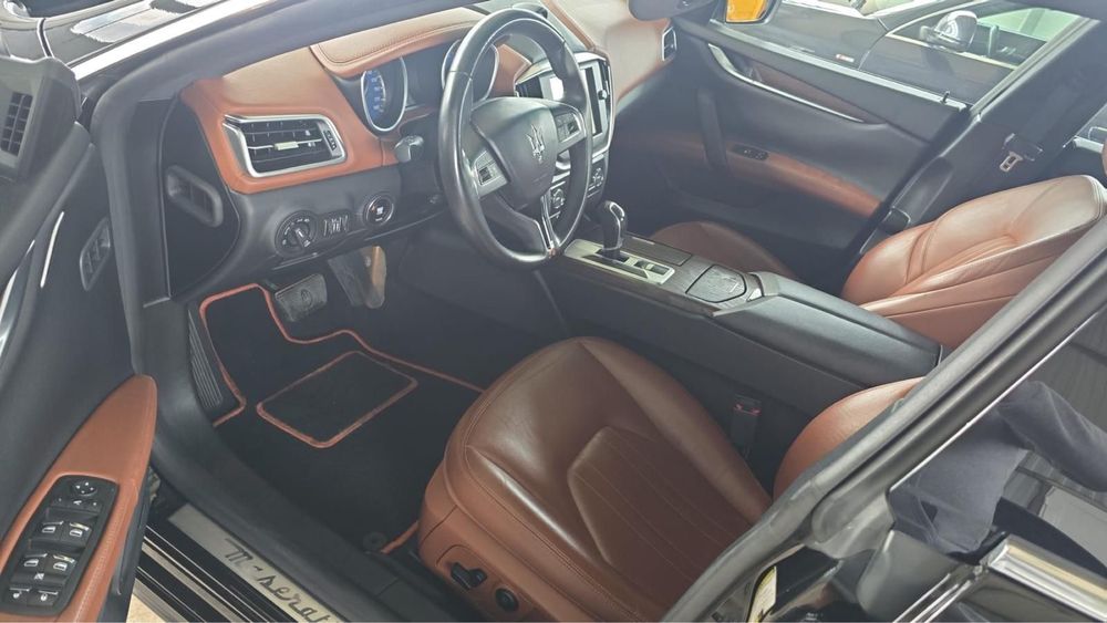 Maserati Ghibli 3.0, Motor Ferarri, 410 cai