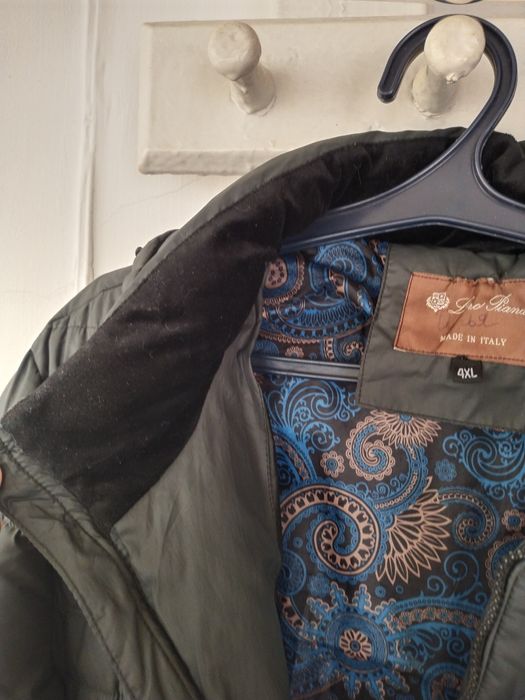 Продам куртку на мальчика