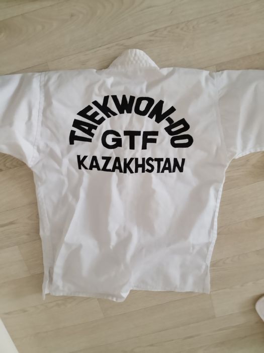 Продается форма таэквондо