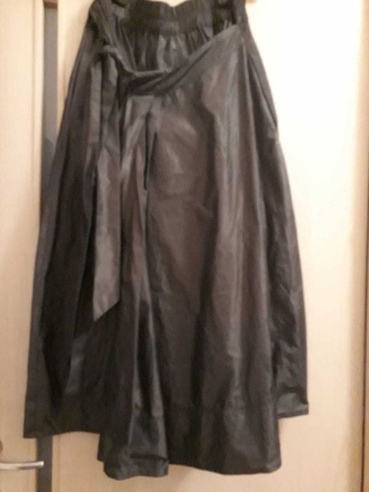 Fusta designer roman Gabriela Lissillour