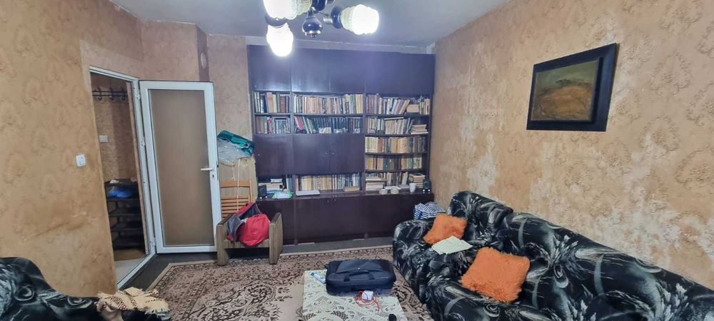 2071 - Продава се двустаен апартамент в ж.к. "Орел"