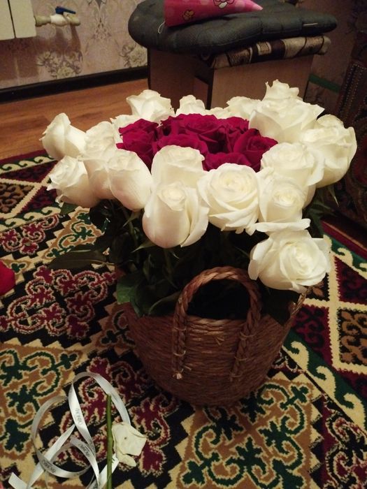 Цветы розы срочно