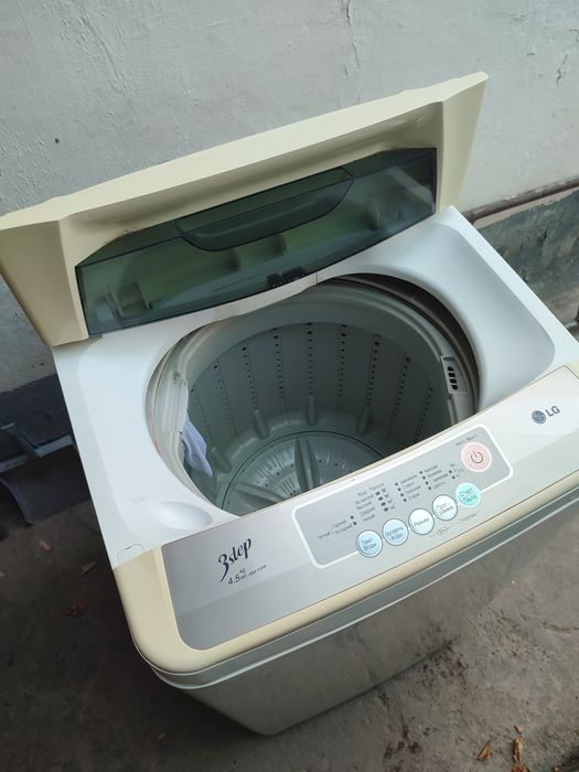 Стиральная машина LG. 4.5kg. Полуавтомат.