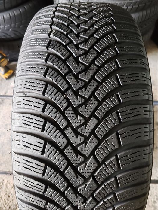 1 anvelopa 245 50 19