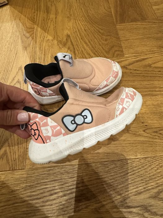 Adidasi Puma fetite marimea 27.5