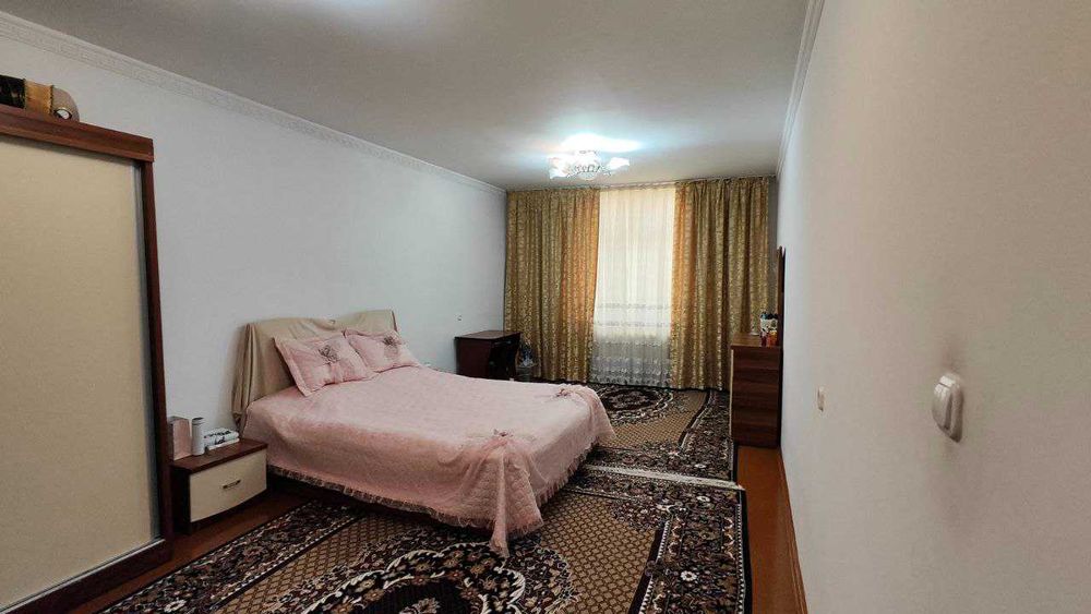 2-Этажный дом 4-соток,10-комнат, ориентир:4-роддом.