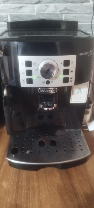 Expresor Delonghi Magnifica S