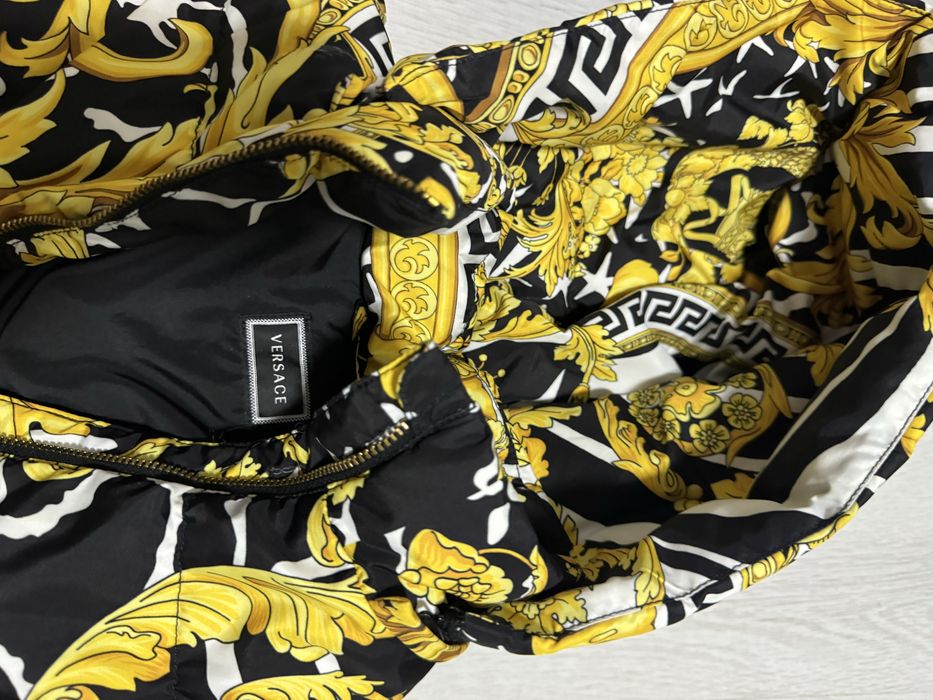 Geaca versace 7 ani autentica