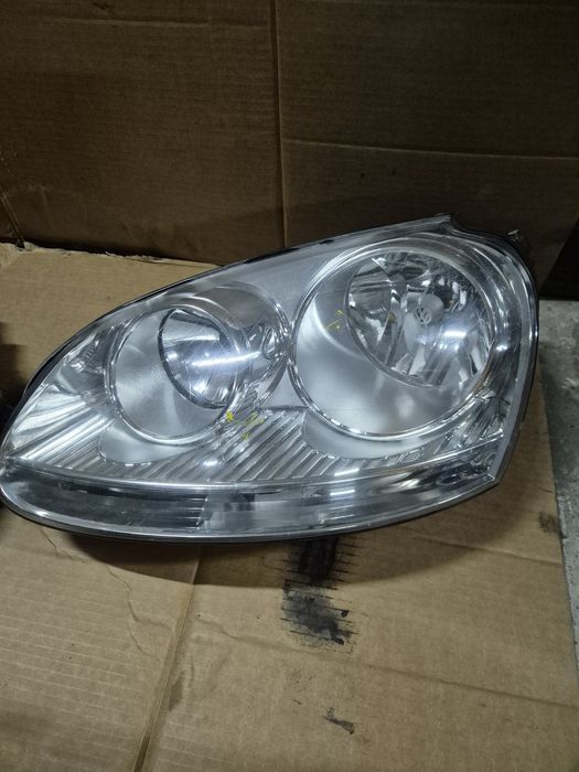 Set Faruri Originale VW Golf5/Jetta. Volan stinga.