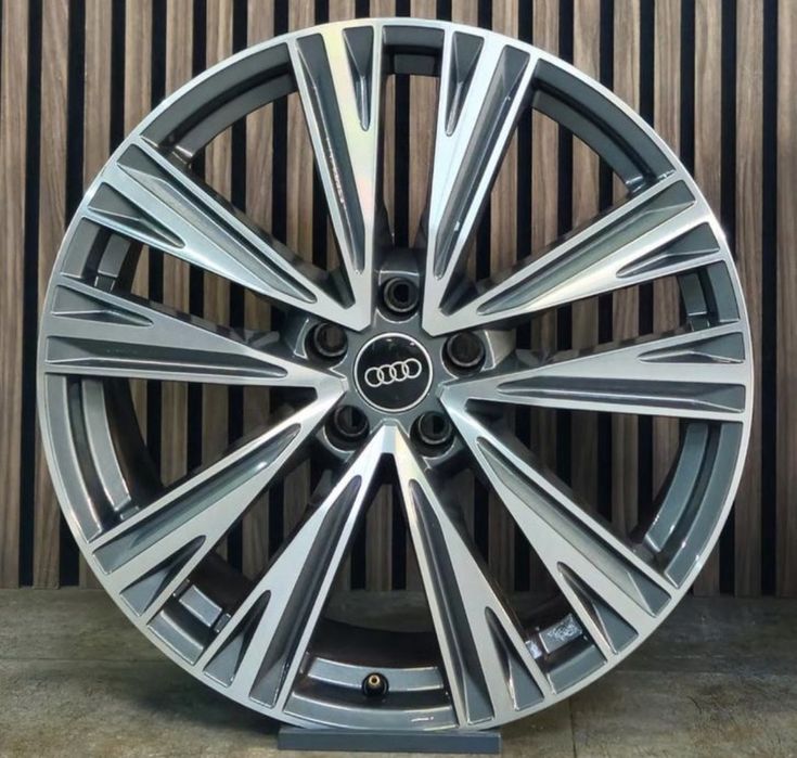 Ауди дцанти 20 цола Оригинални