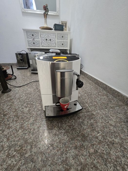 Кафемашина Miele Cm5100