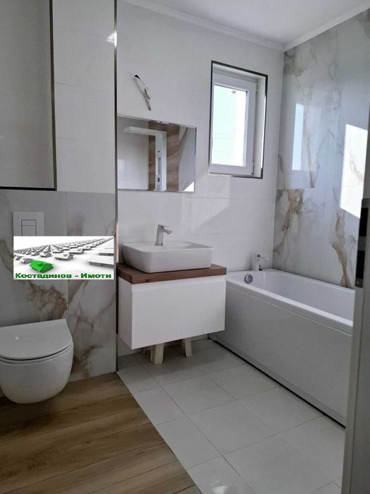 Продава се Многостаен апартамент в Пловдив, Коматевски възел - 133 кв.м за 1828 €/кв.м - Снимка #14